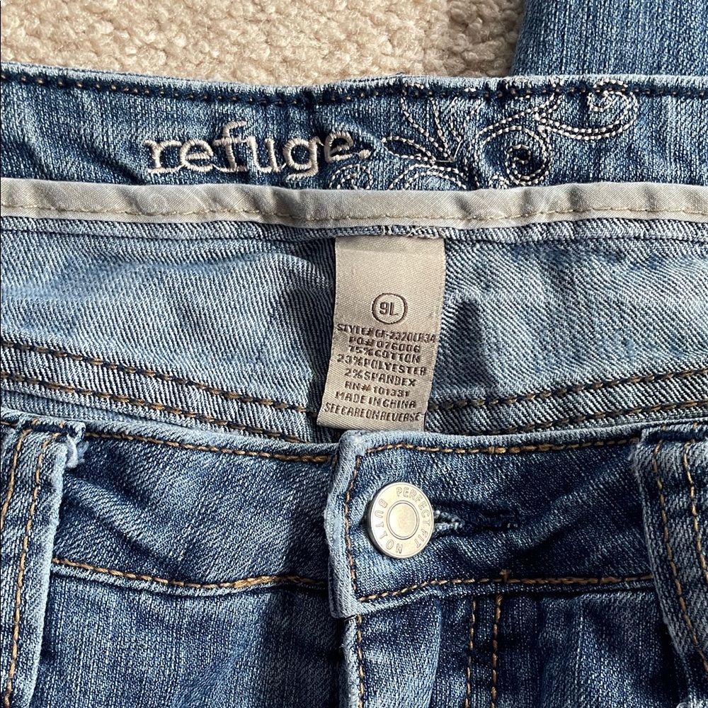 Y2K Refuge Juniors Blue Jeans - Picture 2 of 11